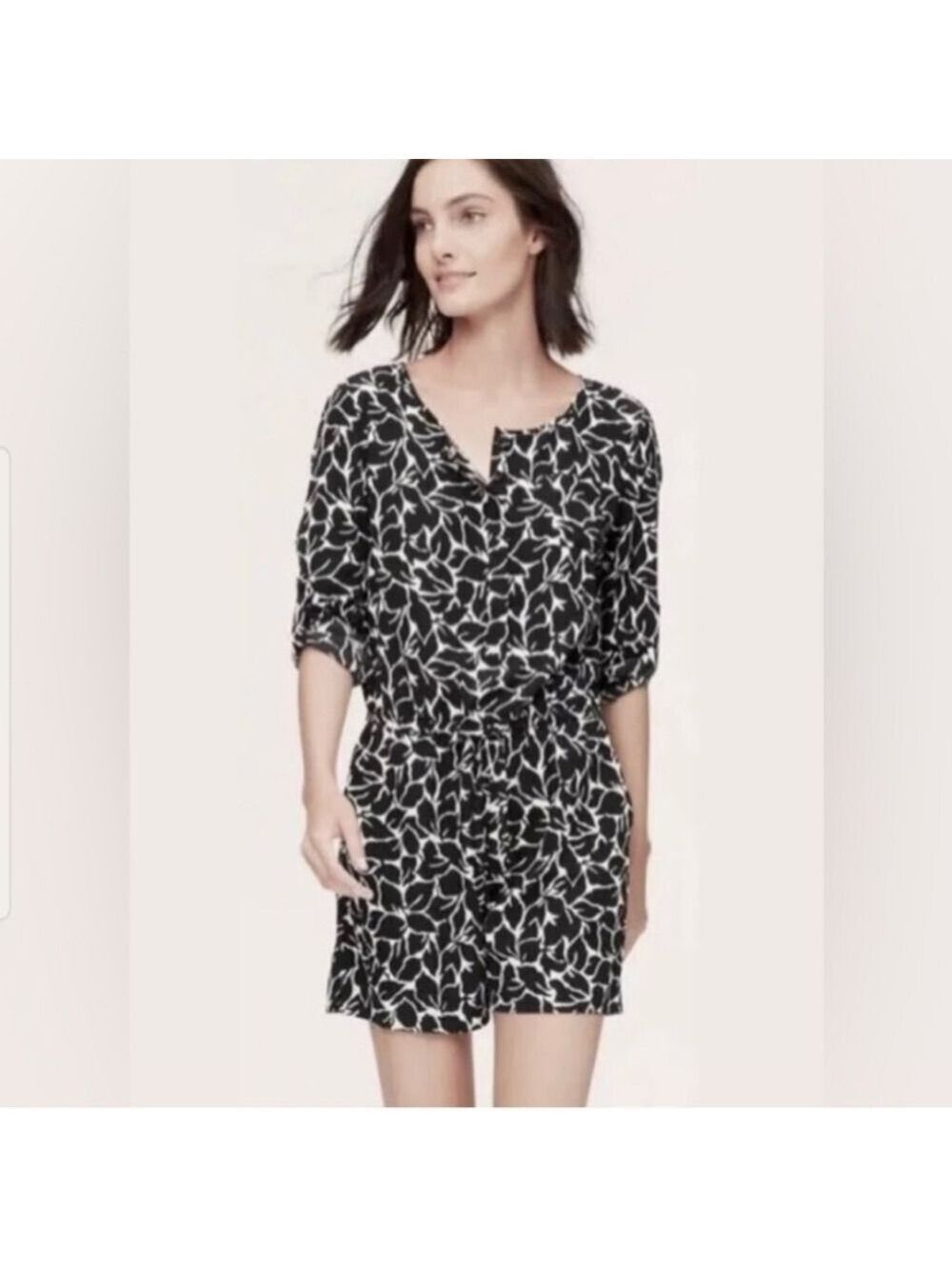 Loft Romper Long Sleeve with Leaf Pattern Sz: 00 NWT Black White Silky Relaxed